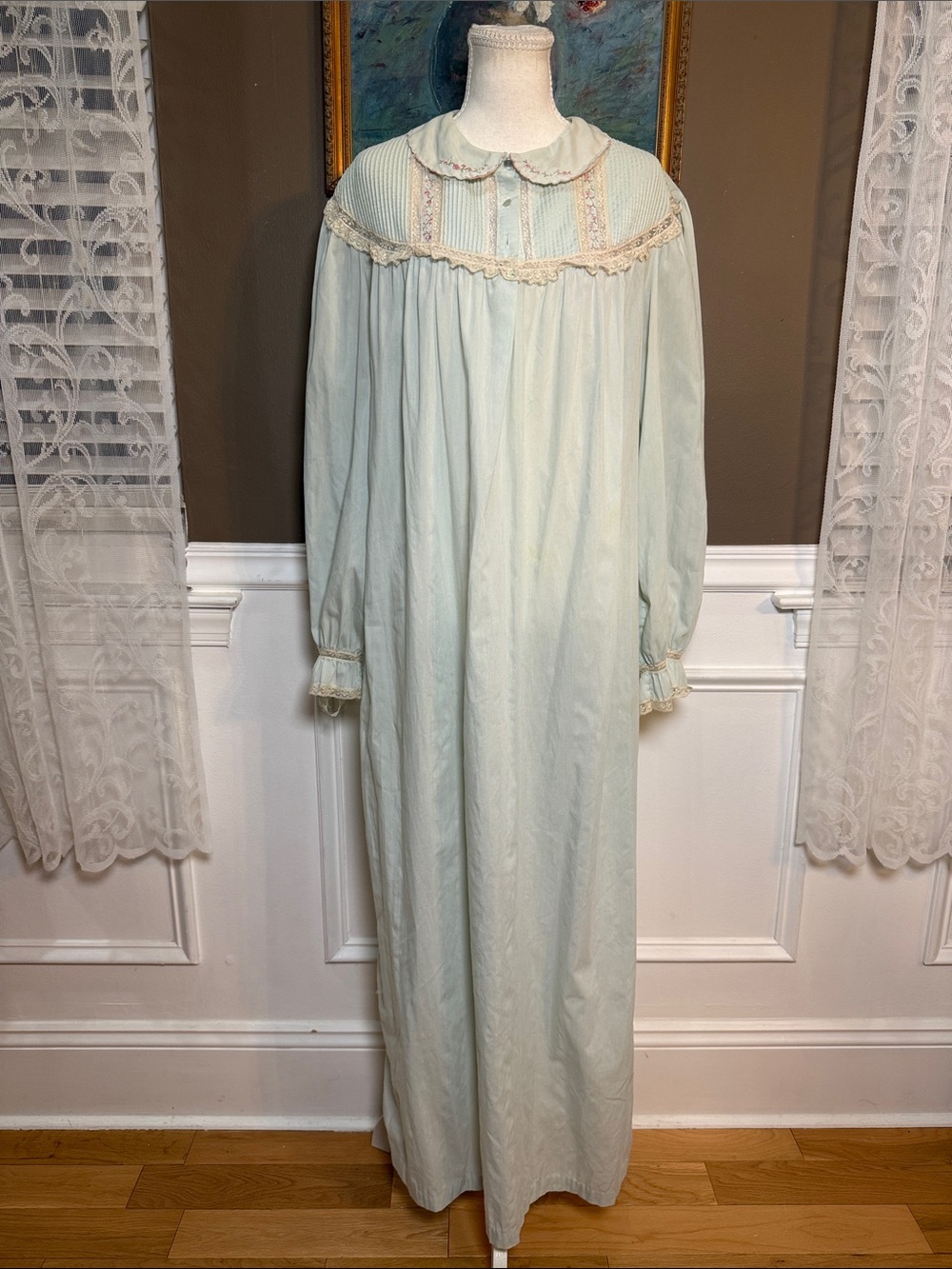 Vintage Barbizon Blue Floral Lace Nightgown XL 1X Cottagecore Granny Gown Flawed